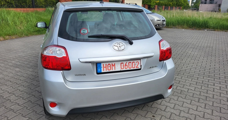 Toyota Auris cena 23900 przebieg: 162000, rok produkcji 2010 z Bieruń małe 742